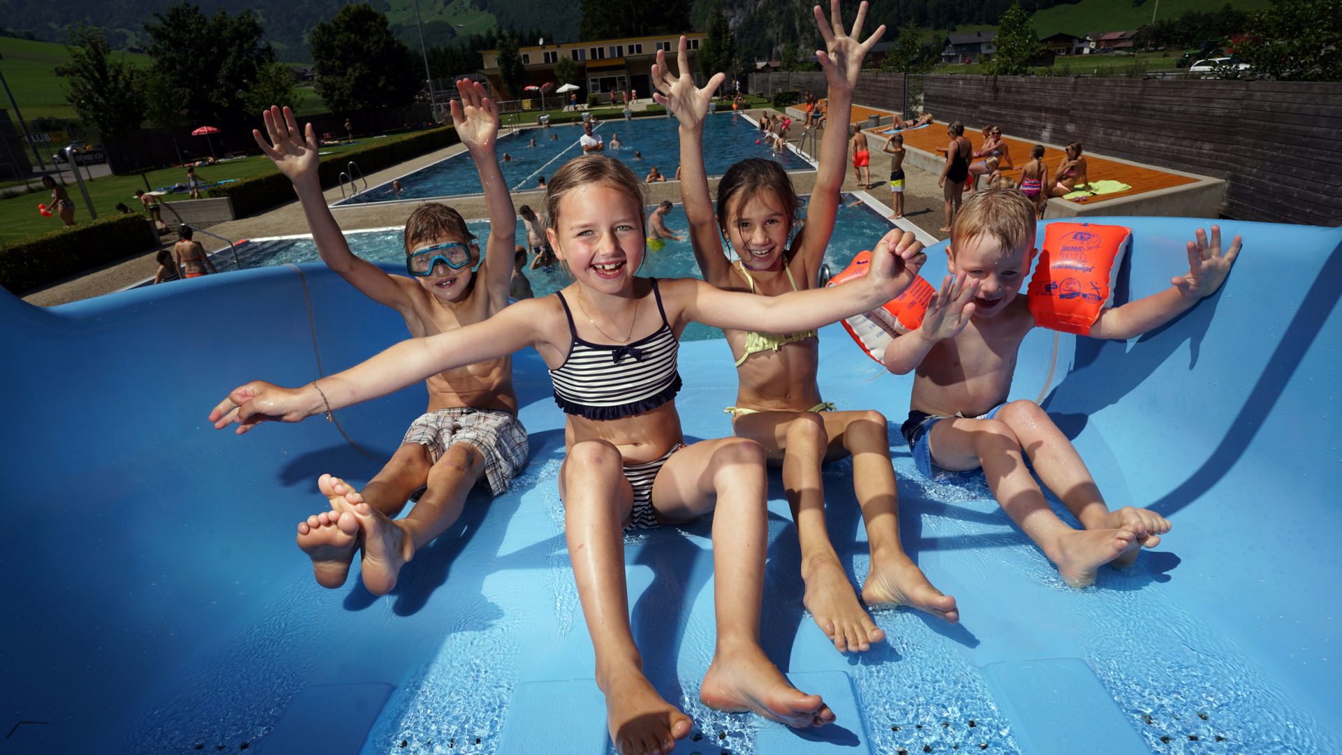 Schwimmwelt Verkauf -Schwimmwelt Verkauf schwimmbad au 115424 1920x1080 1